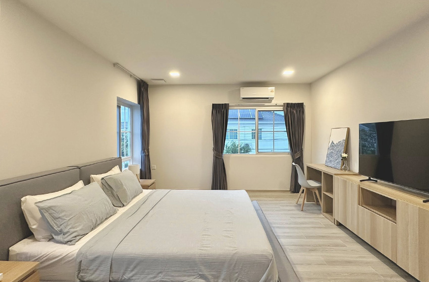 House with Shared Pool in Bangnatrad 